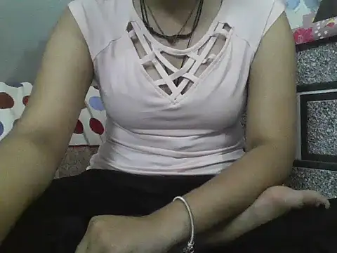 Snapshot of Brown_Kudiii chatting on May 2026 04:45:01 PM Brown Kudiii online show from May 2026 04:45:01 PM