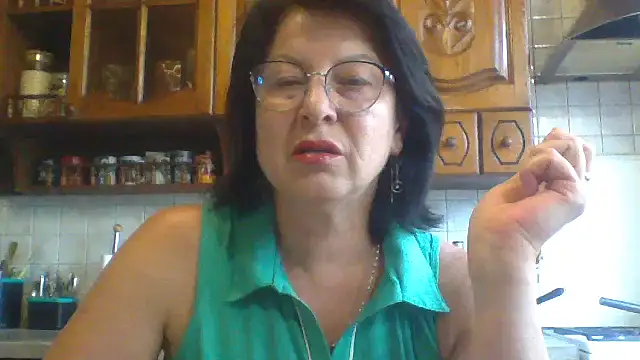 Snapshot of Fiona06 chatting on May 2026 02:35:02 PM Fiona06 online show from May 2026 02:35:02 PM