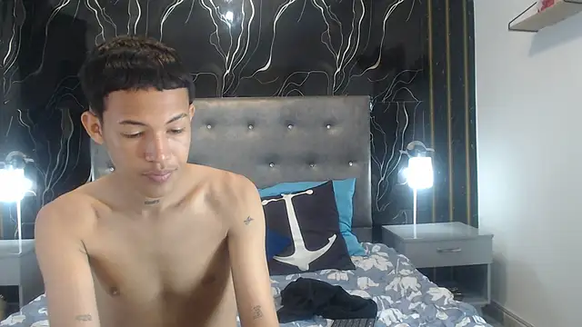 PhillipCox online show from April 2026 08:15:01 PM