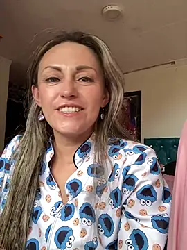 Snapshot of Angel_Nova_ chatting on July 2026 08:33:02 PM Angel Nova online show from July 2026 08:33:02 PM