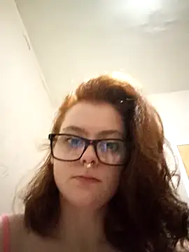 Snapshot of lolarae_xx chatting on April 2026 04:05:02 AM lolarae xx online show from April 2026 04:05:02 AM