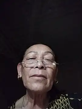 Snapshot of mouth22 chatting on May 2026 09:55:02 PM mouth22 online show from May 2026 09:55:02 PM