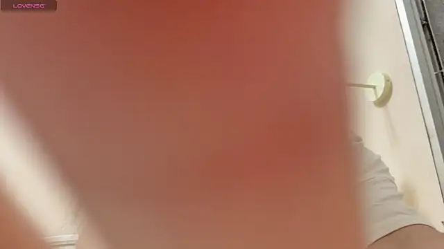 Snapshot of XIAOnaimao-001 chatting on July 2026 01:31:02 AM XIAOnaimao-001 online show from July 2026 01:31:02 AM