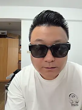 Snapshot of langzi-888 chatting on June 2026 07:57:01 AM langzi-888 online show from June 2026 07:57:01 AM