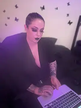 tacyeannxo online show from July 2026 07:01:02 PM