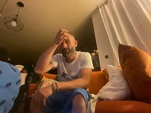 thefrenchi09 online show from July 2026 11:42:02 PM