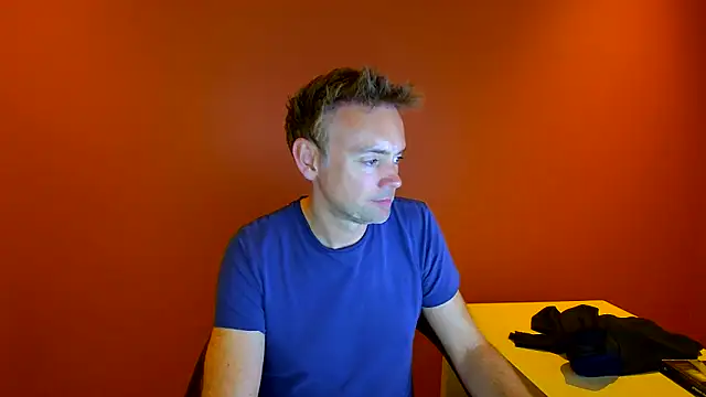 BronzeShowtime67 online show from April 2026 09:30:02 PM