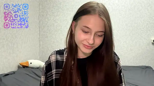 VikaPeace online show from April 2026 10:07:02 PM