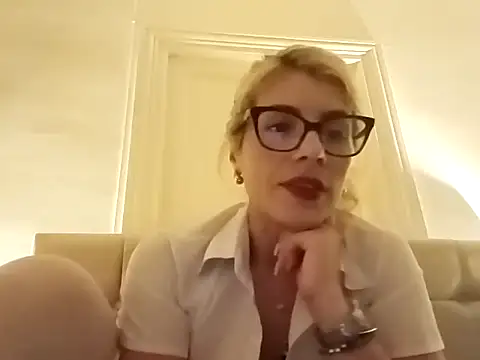 Goddess-Anne online show from June 2026 09:19:01 PM