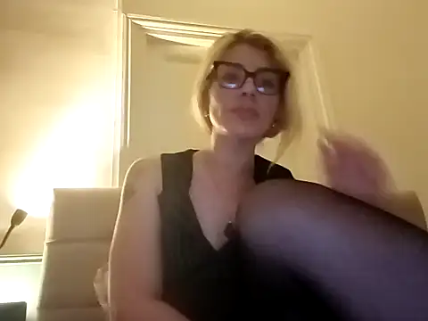 Goddess-Anne online show from June 2026 07:36:01 PM