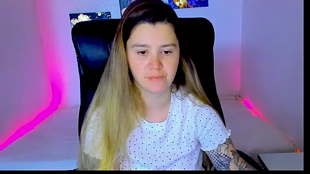 Snapshot of Natali_Secret chatting on June 2026 09:47:02 AM Natali Secret online show from June 2026 09:47:02 AM
