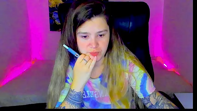 Snapshot of Natali_Secret chatting on June 2026 06:09:02 PM Natali Secret online show from June 2026 06:09:02 PM