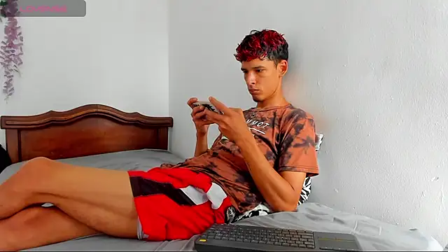 Snapshot of liammendoza98 chatting on July 2026 04:13:01 PM liammendoza98 online show from July 2026 04:13:01 PM