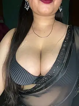 Naughty pooja44 online show from June 2026 06:36:01 PM