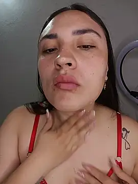 Snapshot of -brendda- chatting on July 2026 02:44:01 AM -brendda- online show from July 2026 02:44:01 AM