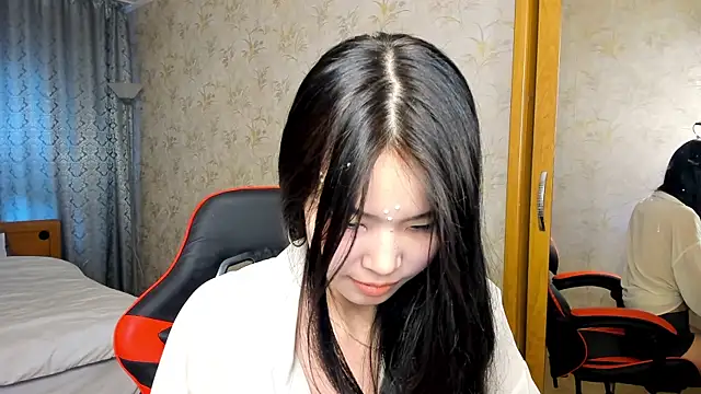 Akiba cute online show from May 2026 12:22:02 PM