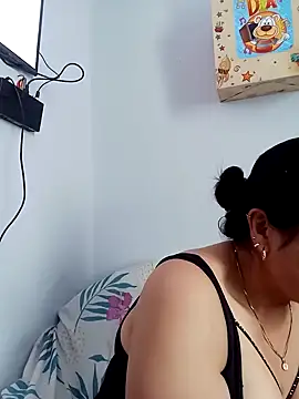 Samantha Kieran online show from May 2026 08:06:02 PM