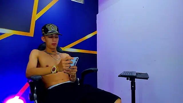 Timmy Turner333 online show from April 2026 06:28:01 PM