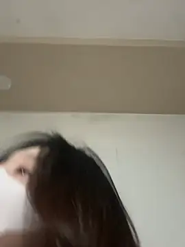 Snapshot of Ni_Tran chatting on May 2026 03:11:01 PM Ni Tran online show from May 2026 03:11:01 PM