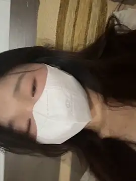 Snapshot of Ni_Tran chatting on June 2026 04:49:01 AM Ni Tran online show from June 2026 04:49:01 AM