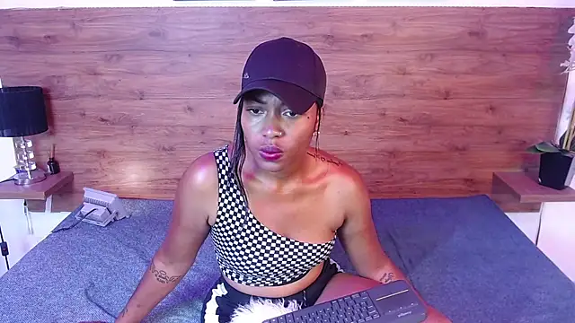 SANAIAHOT online show from May 2026 07:33:01 PM