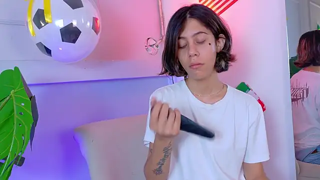 ZoeyPetit online show from July 2026 02:30:02 PM