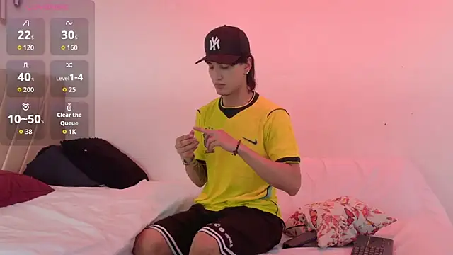 sweetauracouple online show from June 2026 12:08:02 PM