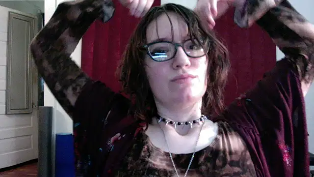 AnnywnBelle online show from May 2026 10:04:02 PM