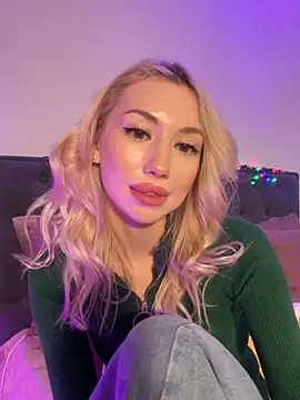 CAMILYA online show from May 2026 07:52:02 PM