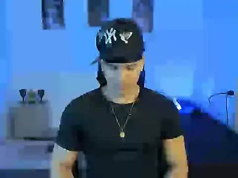 Snapshot of sant_wahlberg chatting on June 2026 03:25:01 AM sant wahlberg online show from June 2026 03:25:01 AM