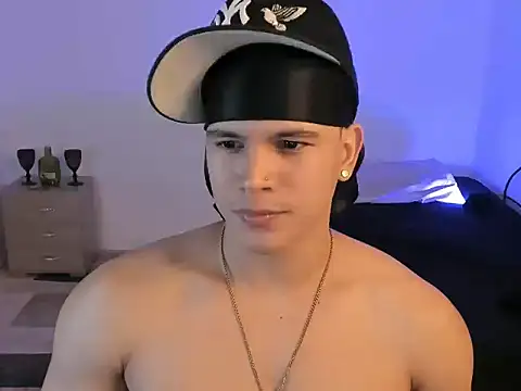 Snapshot of sant_wahlberg chatting on June 2026 11:57:02 PM sant wahlberg online show from June 2026 11:57:02 PM