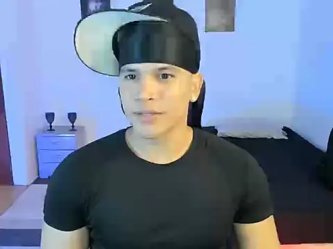 Snapshot of sant_wahlberg chatting on July 2026 11:51:01 PM sant wahlberg online show from July 2026 11:51:01 PM