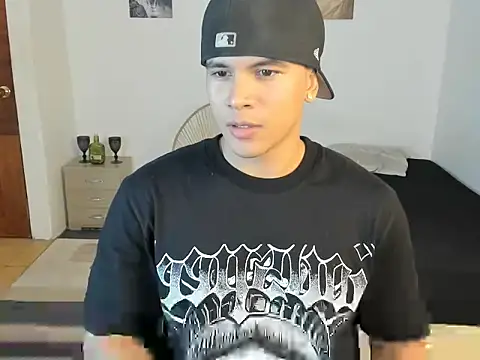 Snapshot of sant_wahlberg chatting on July 2026 10:40:02 PM sant wahlberg online show from July 2026 10:40:02 PM
