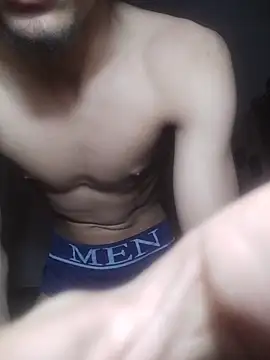 adamhdgdhdv73 online show from May 2026 11:56:02 PM