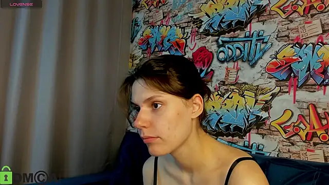 Snapshot of Kira_Be11 chatting on June 2026 01:00:02 AM Kira Be11 online show from June 2026 01:00:02 AM