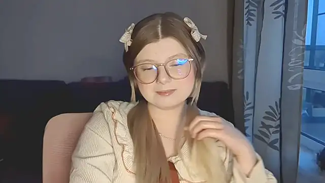 YukiBlush online show from May 2026 04:12:02 PM