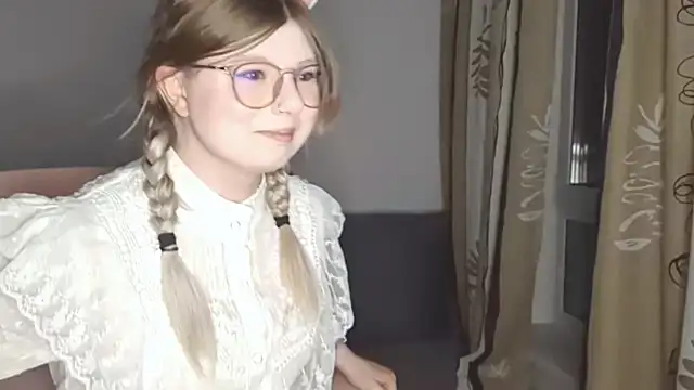 YukiBlush online show from May 2026 05:21:02 PM