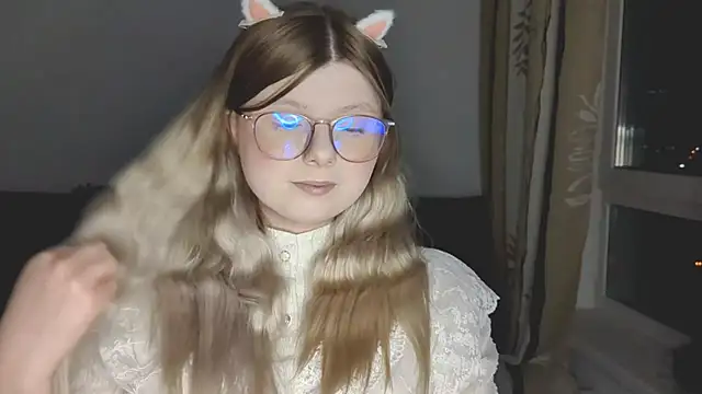 YukiBlush online show from May 2026 08:06:02 PM