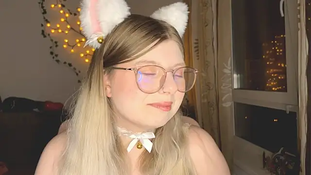 YukiBlush online show from June 2026 09:02:01 PM