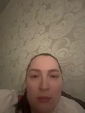 LoraineMiles online show from April 2026 12:20:01 PM