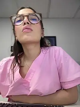 Snapshot of Sweet_Milaa1 chatting on June 2026 07:57:01 PM Sweet Milaa1 online show from June 2026 07:57:01 PM
