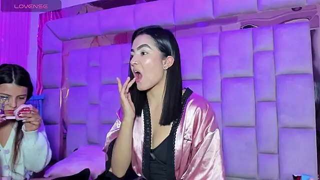 Snapshot of Anal_Temptation chatting on May 2026 05:10:01 PM Anal Temptation online show from May 2026 05:10:01 PM