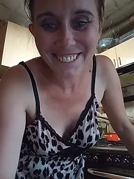 Snapshot of MerelinMILf2 chatting on June 2026 03:13:02 PM MerelinMILf2 online show from June 2026 03:13:02 PM