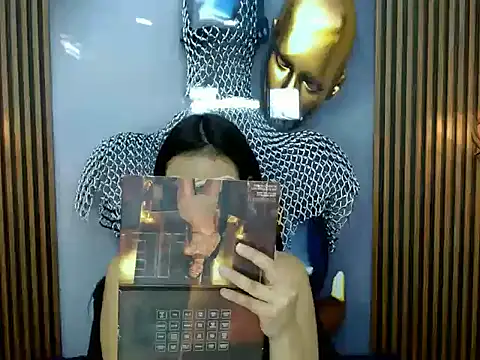 Snapshot of RoxxySweet01 chatting on May 2026 01:05:01 PM RoxxySweet01 online show from May 2026 01:05:01 PM