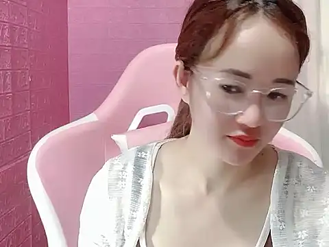 KimOanh345 online show from April 2026 09:37:02 AM