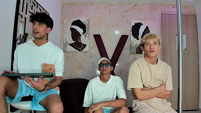 LUCKY BOX2026 online show from April 2026 08:25:02 PM