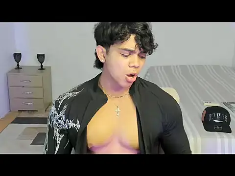 noahprada online show from May 2026 05:14:01 AM