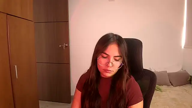 abbyyandmaxx online show from July 2026 04:45:01 PM