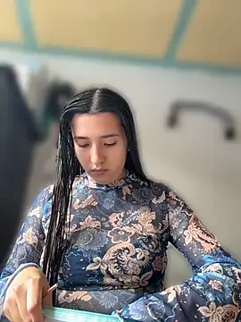 Alix Rousses20 online show from April 2026 04:35:02 PM