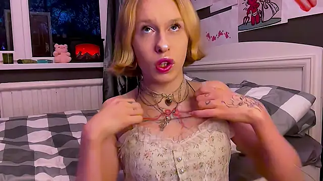 Miss Amy00 online show from May 2026 06:37:01 PM